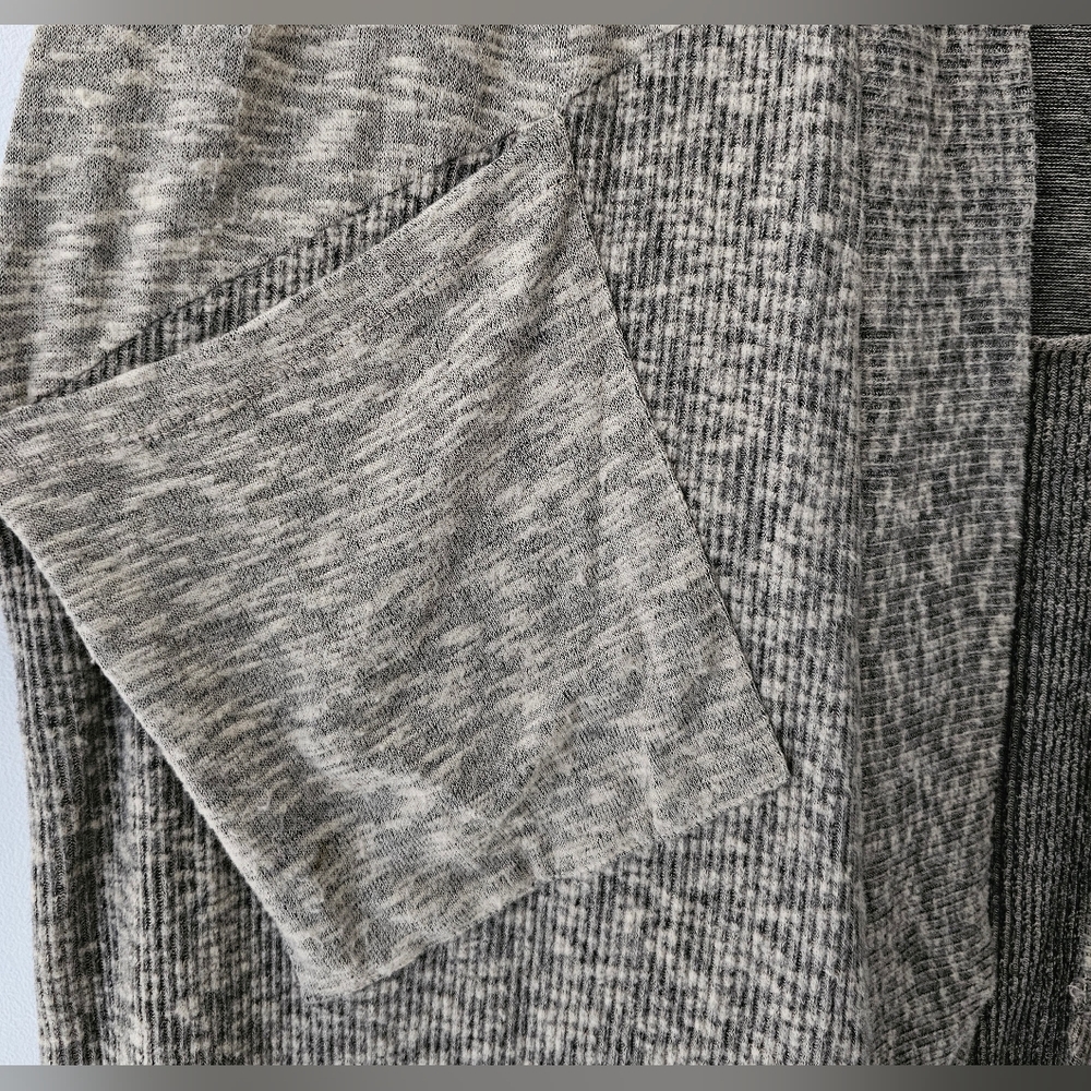 Impressions Cardigan - Picture 4 of 5